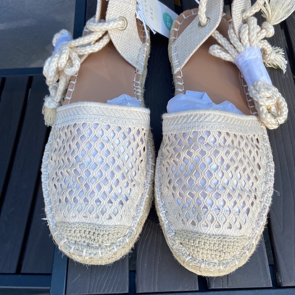 A new day cream lace up sandals   New - Picture 5 of 6